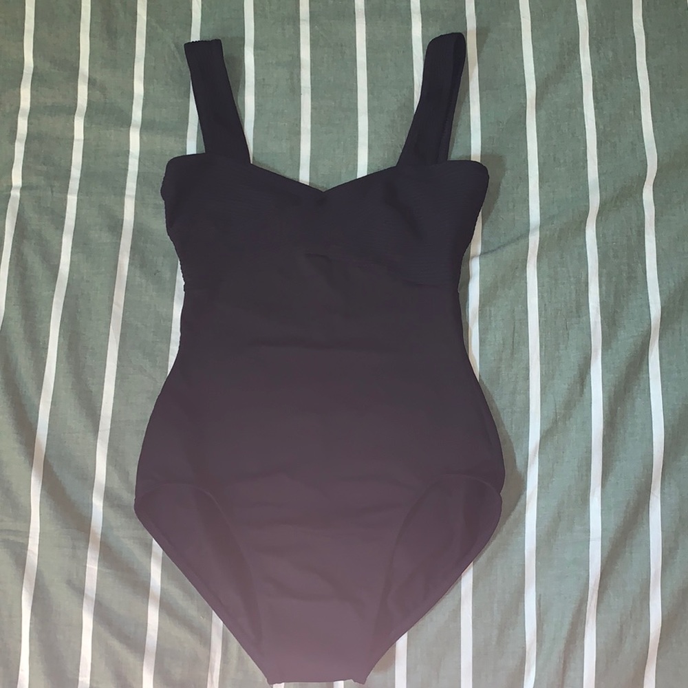 Mirella Leotard